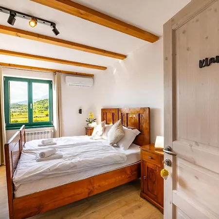 Rooms&vinery Bregovi - Sobe In Vinska Klet Bregovi Bed and breakfast