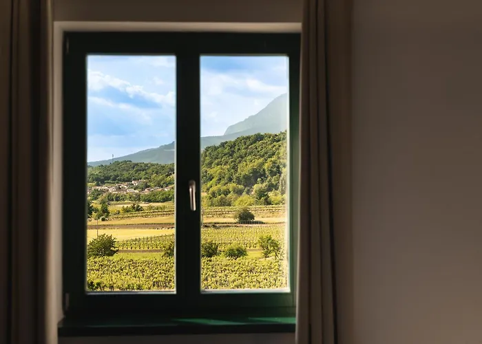 فندق مبيت وإفطار Rooms&vinery Bregovi - Sobe In Vinska Klet Bregovi