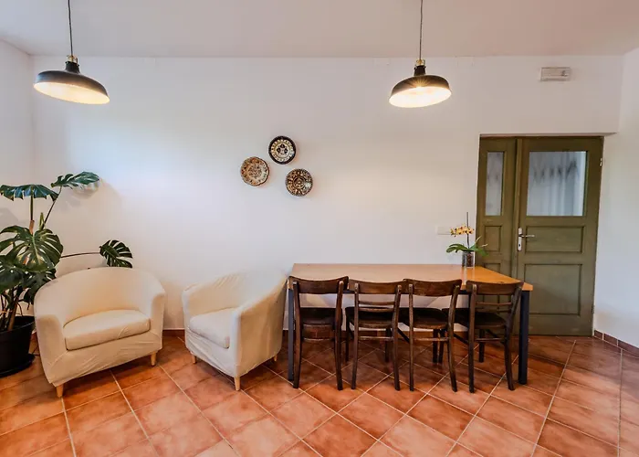 فندق مبيت وإفطار Rooms&vinery Bregovi - Sobe In Vinska Klet Bregovi 3*