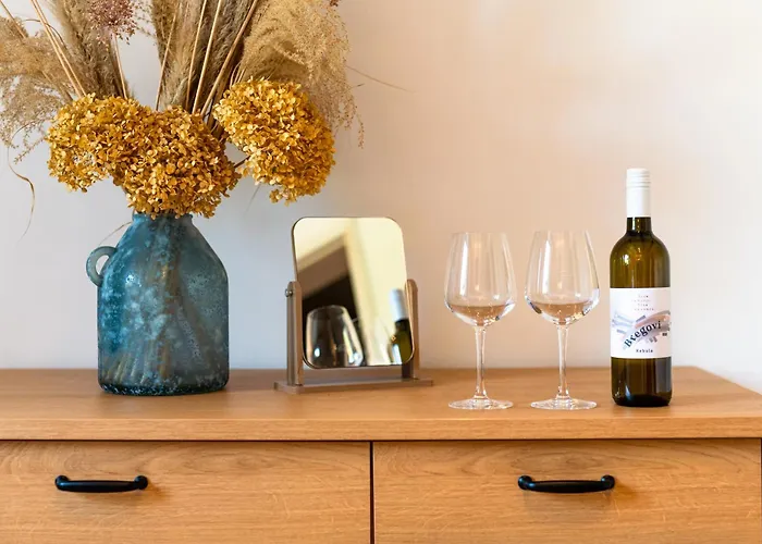 فندق مبيت وإفطار Rooms&vinery Bregovi - Sobe In Vinska Klet Bregovi