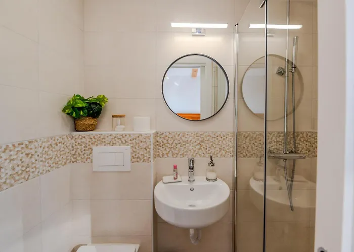 Rooms&vinery Bregovi - Sobe In Vinska Klet Bregovi فندق مبيت وإفطار 3*