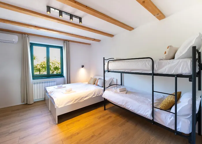 Rooms&vinery Bregovi - Sobe In Vinska Klet Bregovi فندق مبيت وإفطار