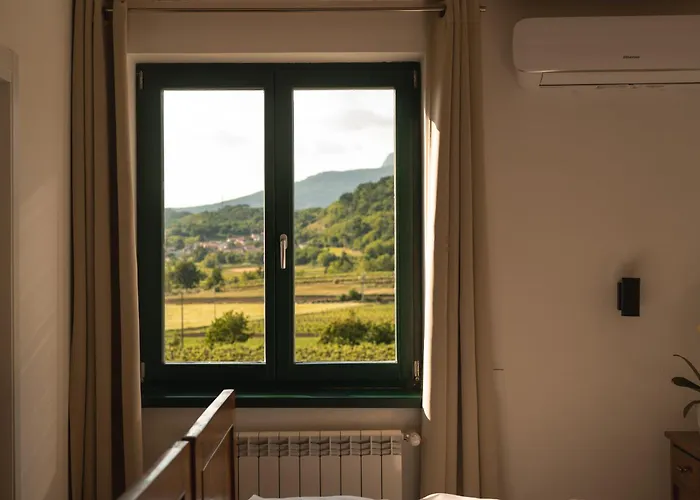 فندق مبيت وإفطار Rooms&vinery Bregovi - Sobe In Vinska Klet Bregovi