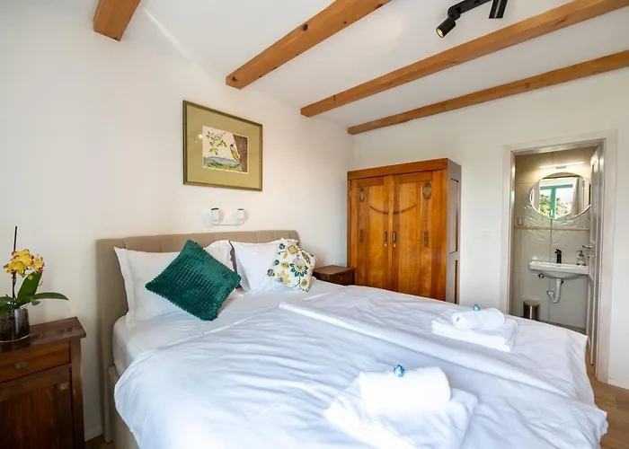 Rooms&vinery Bregovi - Sobe In Vinska Klet Bregovi فندق مبيت وإفطار 3*